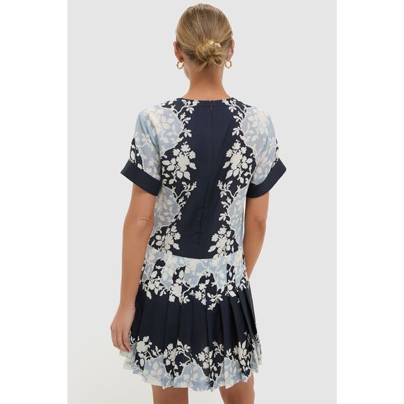 TUCKERNUCK Blue Fog Pleated Liza Dress Size M NWT Retail $268 Tuckernuck - Picture 2 of 8